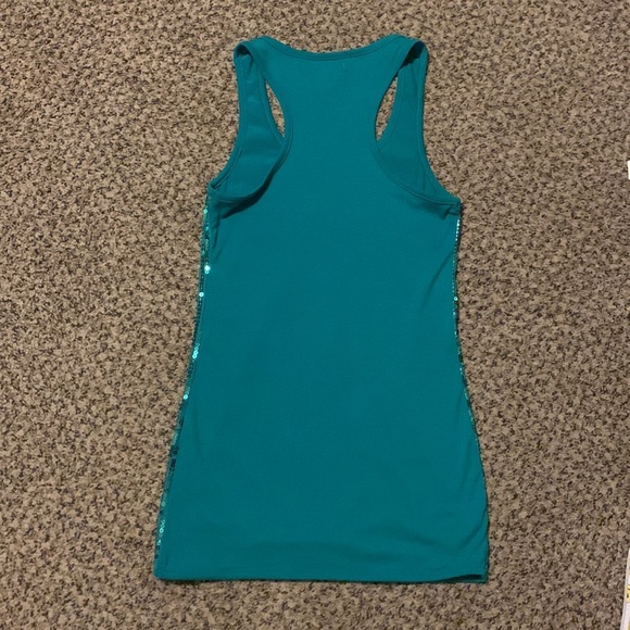 Demanding Dressy Teal Sequin Racer Back Tank Small - Picture 4 of 4